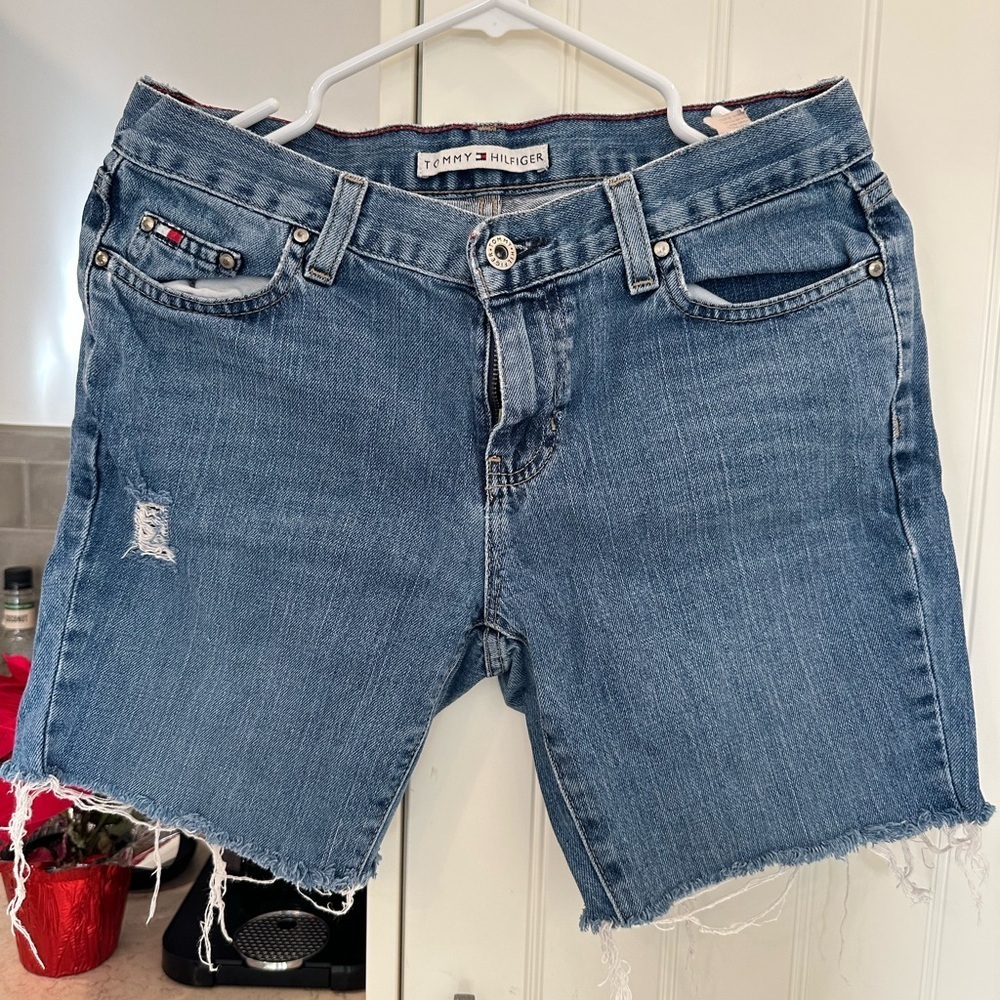 Vintage Tommy Hilfiger Women's Distressed Blue Jean Shorts